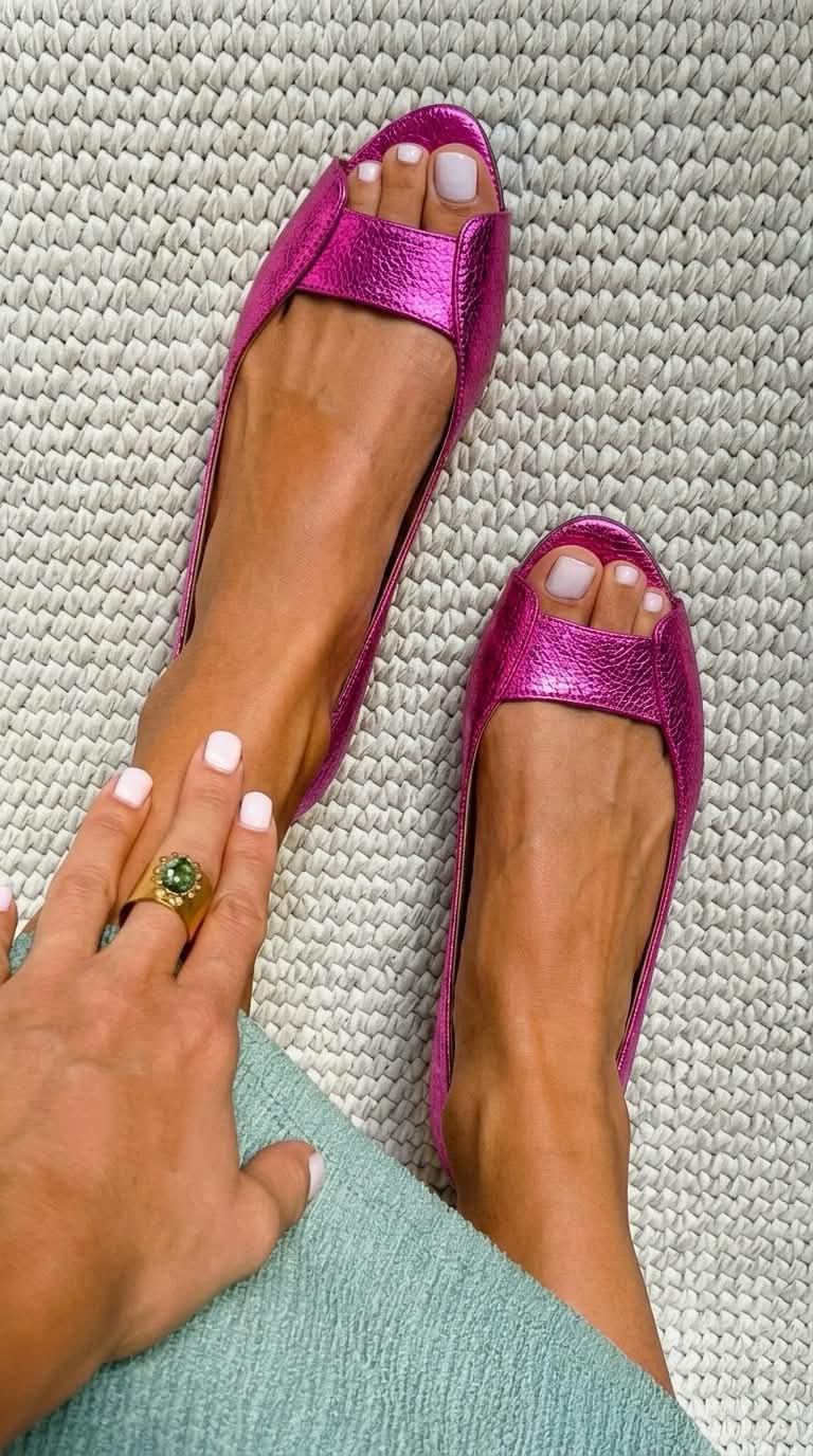 Naya | Golden Comfort Chic Sandals
